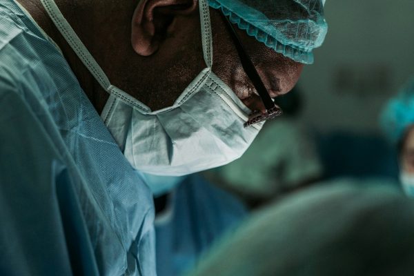Лікування геморою: від клітковини й місцевих засобів до малоінвазивних процедур